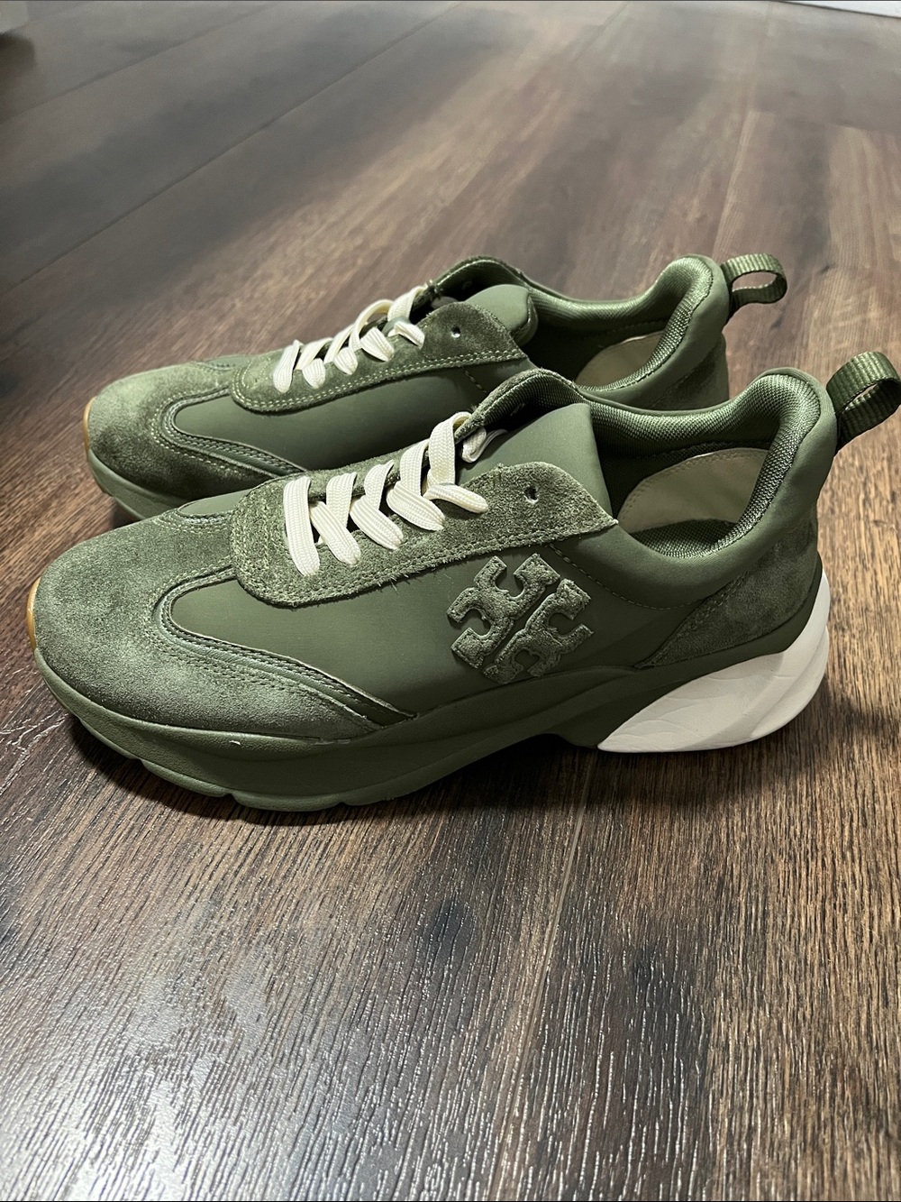 Tory Burch - Good Luck Sneaker - Palm Leaf- Olive Green/Off White - Picture 3 of 8